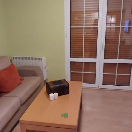 Chalet Gran Adosado-spa En Hasta14 Plazas *