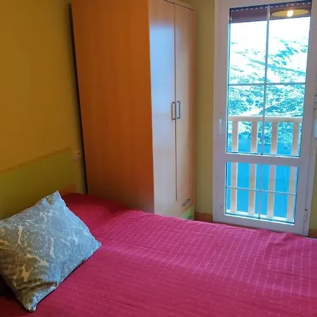 Chalet Gran Adosado-spa En Hasta14 Plazas *